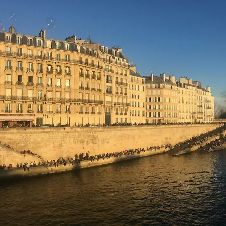 Balconies - Ile Saint-louis *